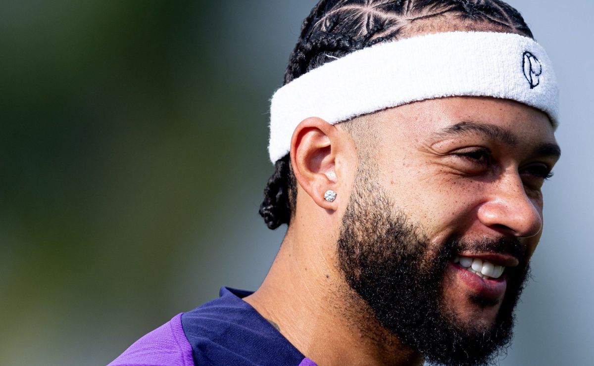 Memphis Depay pode receber até R$ 120 milhões do Corinthians em contrato firmado com Augusto Melo