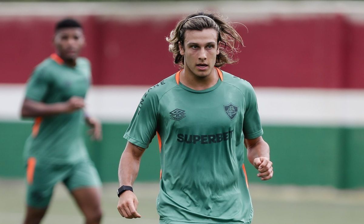 Canobbio e Hércules mal chegam ao Fluminense e descoberta financeira vem à tona