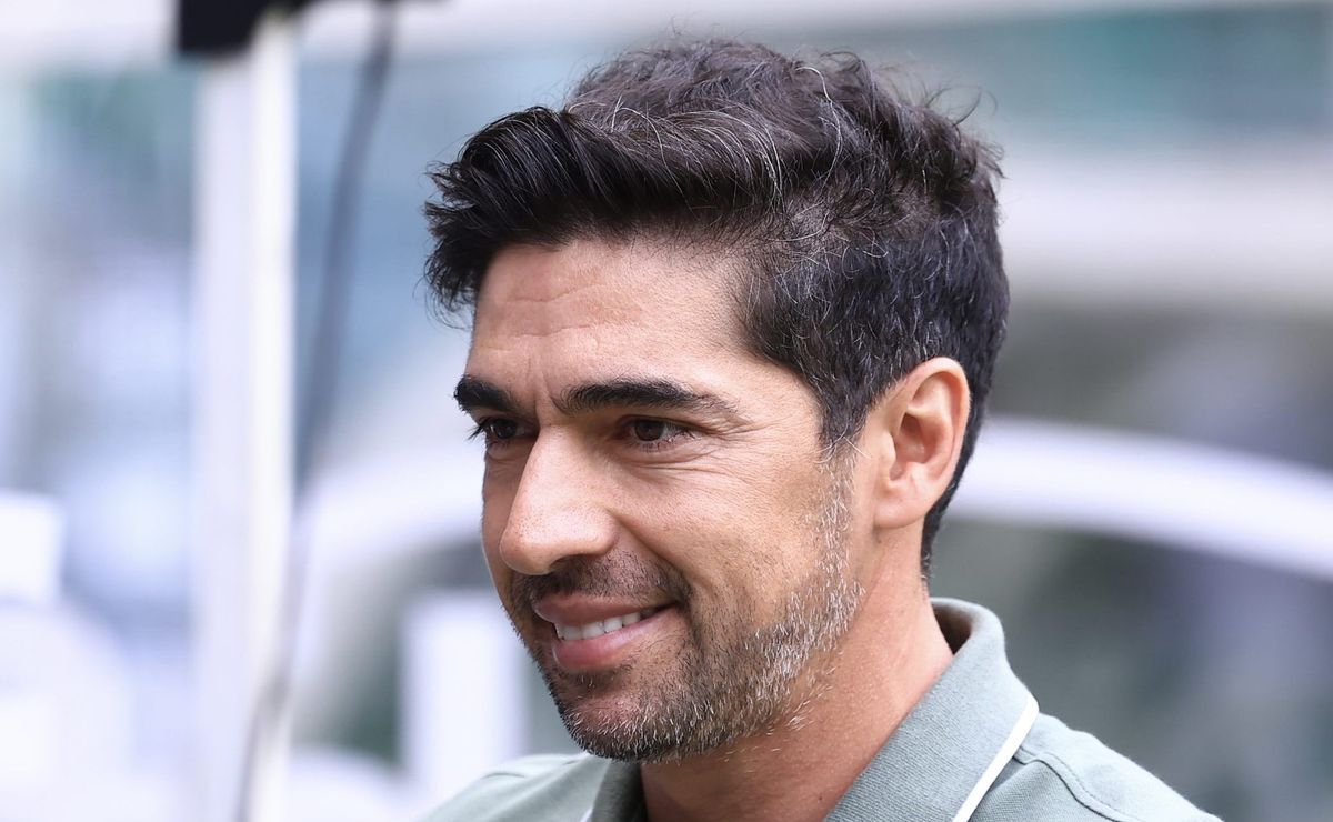 Palmeiras de Abel busca zagueiro experiente para substituir Vitor Reis e detalhes são divulgados