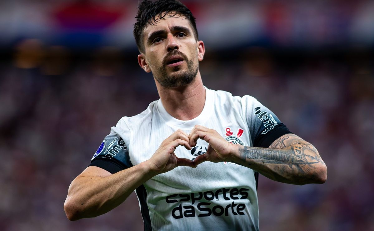 Após receber sondagens da Ásia, Igor Coronado comunica Corinthians sobre permanência e terá sequência