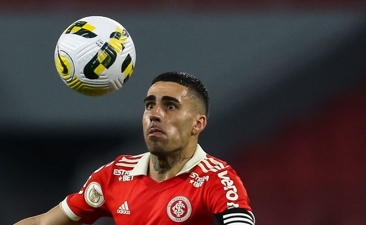 Internacional encaminha rescisão de contrato com volante Gabriel e ele assinará com clube da Série A