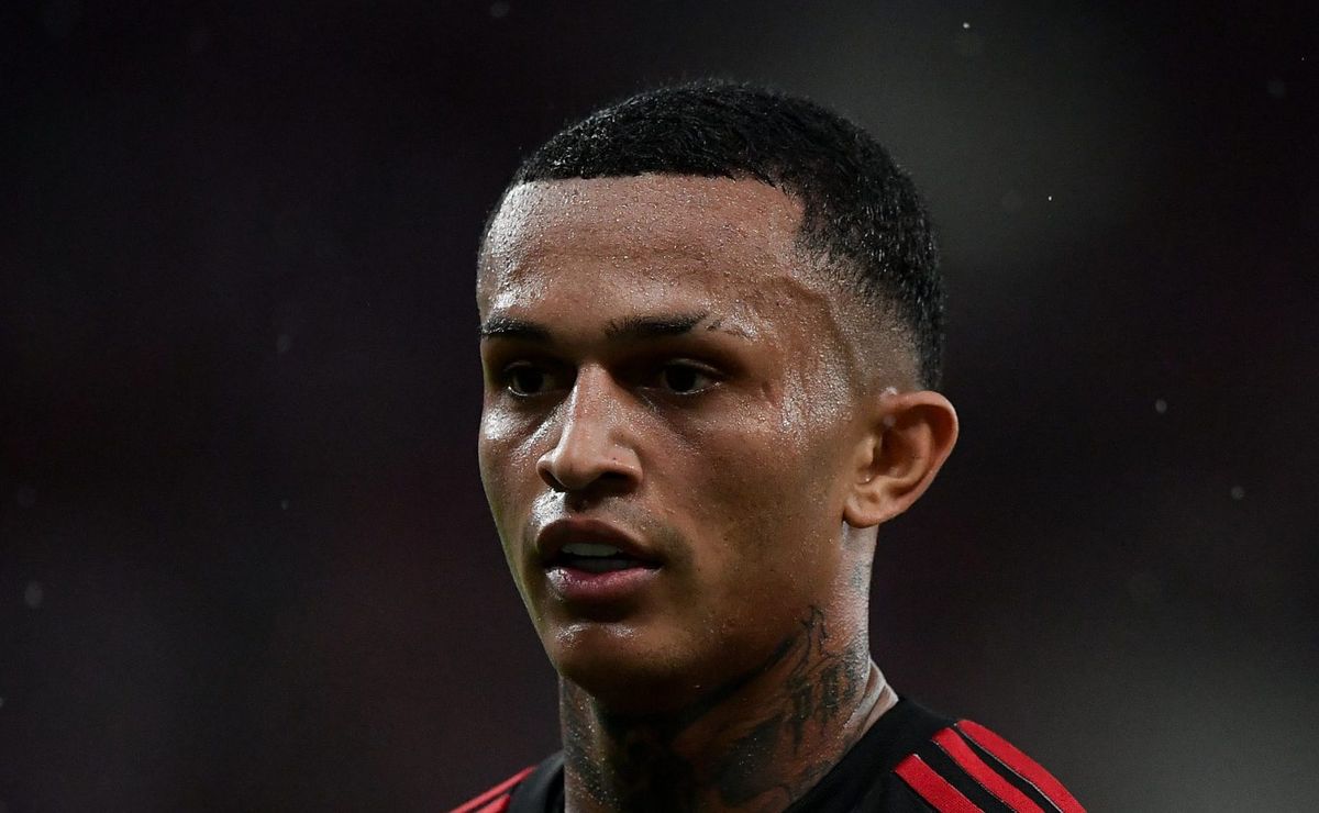 Flamengo recebe oferta oficial do Zenit por Wesley e recusa venda, revela Jorge Nicola