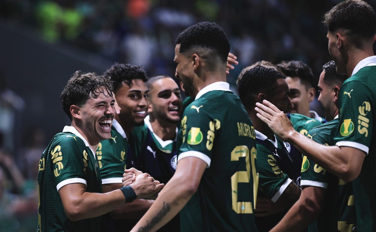 Palmeiras conta com dois de Maurício para vencer a Portuguesa na estreia do Paulistão