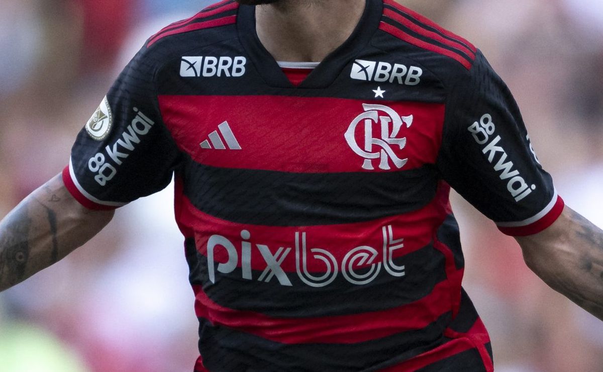 Camisa do Flamengo vale R$ 237 milhões com novos patrocínios de 2025; Veja detalhes