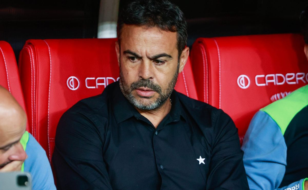 Flamengo comunica Al-Rayyan o valor para negociar oficialmente Luiz Araújo após pedido de Artur Jorge