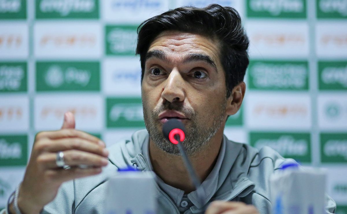 Abel Ferreira cita Botafogo em coletiva no Palmeiras e faz aviso: “Temos que seguir”