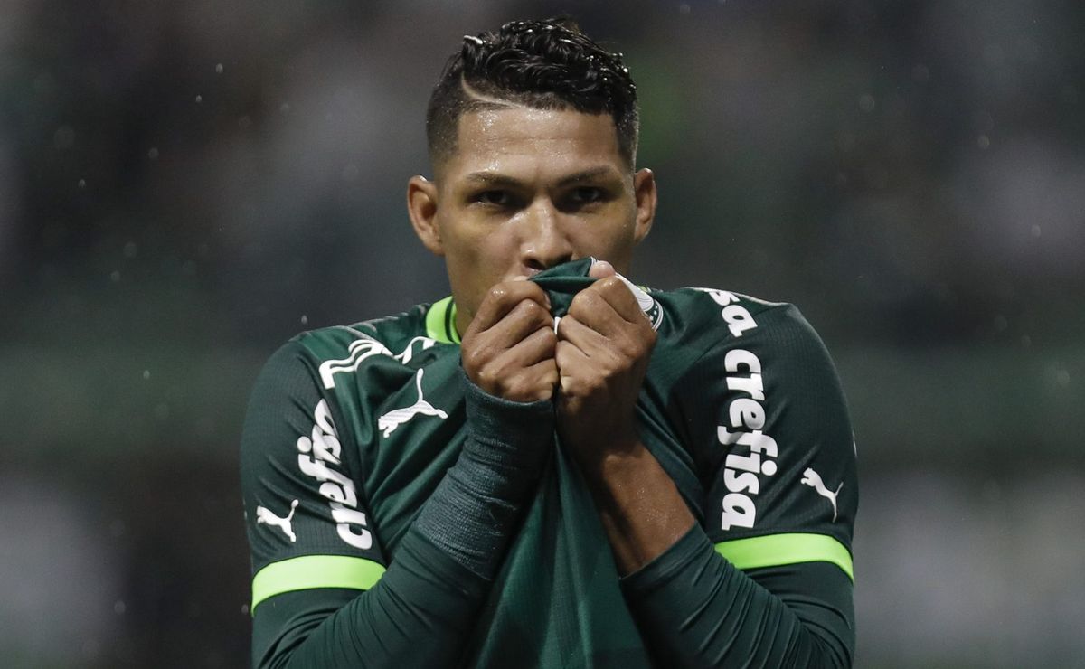 Palmeiras corta Rony de jogo do Paulistão e Leila encaminha transferência do 'Rústico' ao Santos