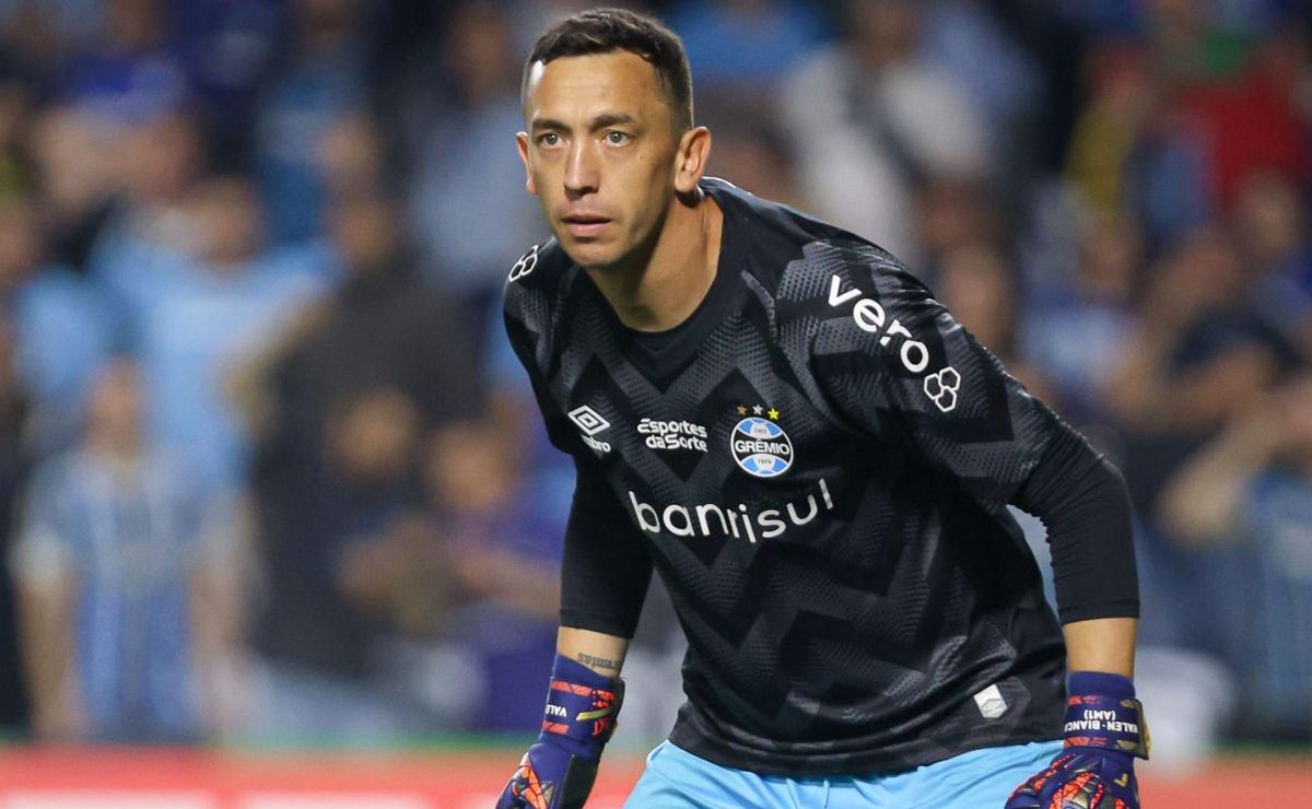 Grêmio mira contratação de Esteban Andrada como substituto de Marchesín para 2025
