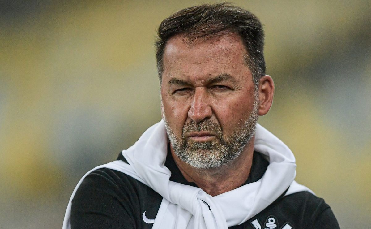 Augusto Melo abre o jogo sobre votação de impeachment no Corinthians: “Não vão cair nesse golpe”