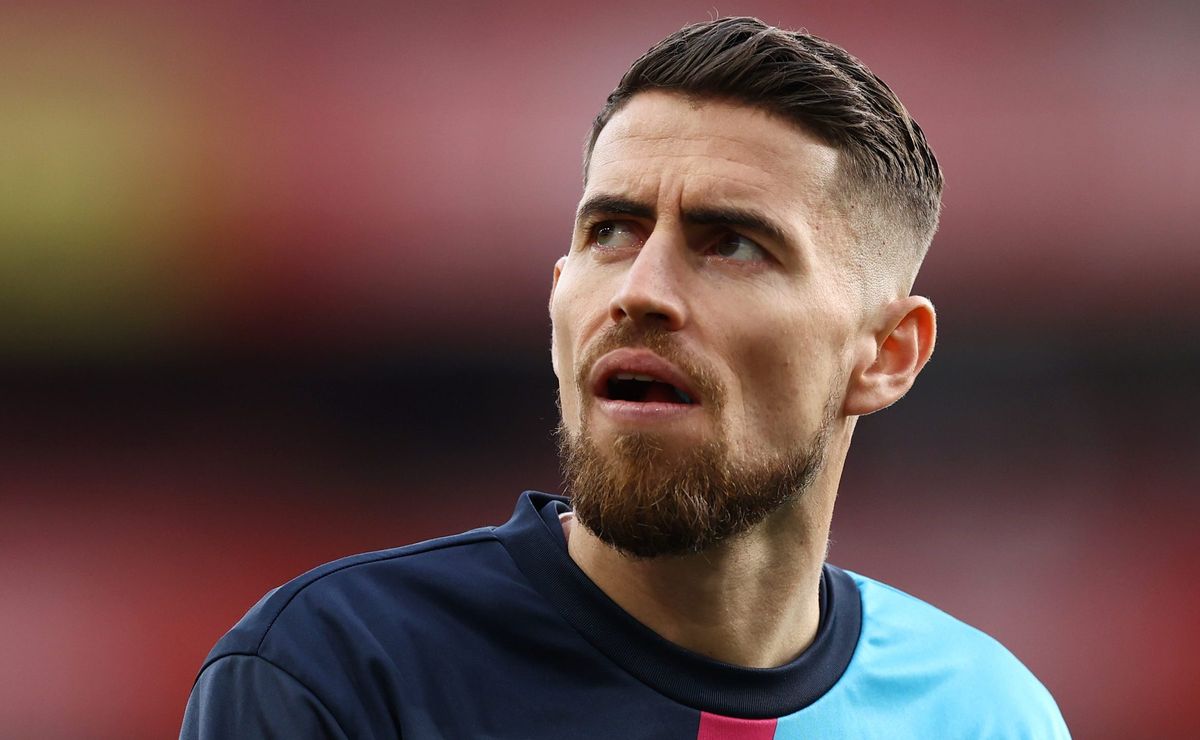 Flamengo e Jorginho negociam contratação e falta resolver 2 fatores