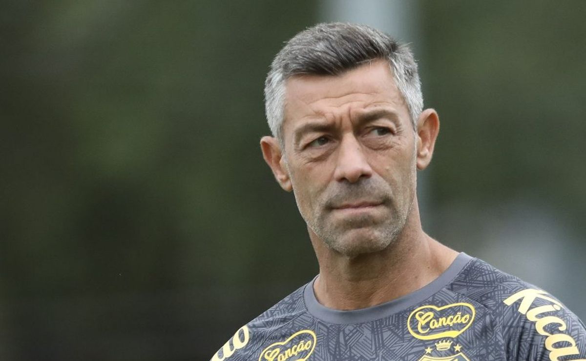Caixinha não conta com Gil no Santos e Athletico Paranaense busca contratação do zagueiro