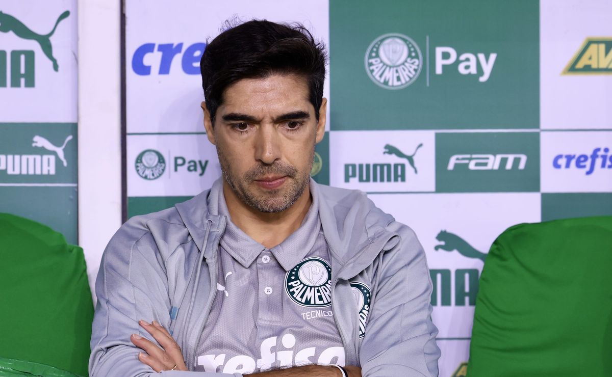 Escalação do Palmeiras: Abel Ferreira decide manter Flaco López e tira Facundo Torres contra Santos