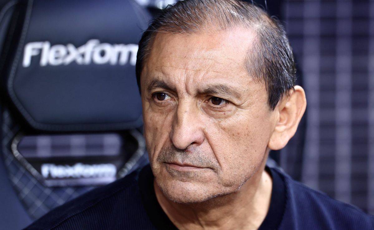 Ramón Díaz recebe uma ordem sobre Talles Magno na vaga de Romero no Corinthians