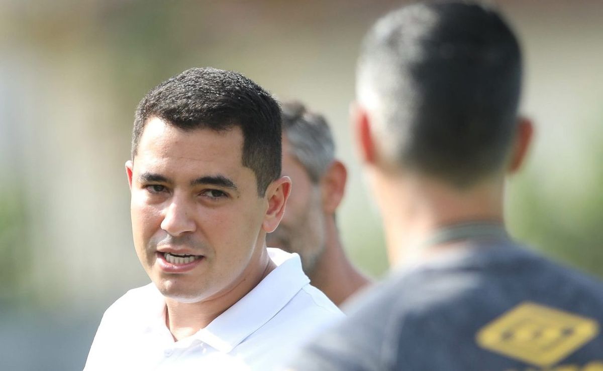 Pedro Martins define nova demissão no Santos e Paulo Bracks é desligado do clube