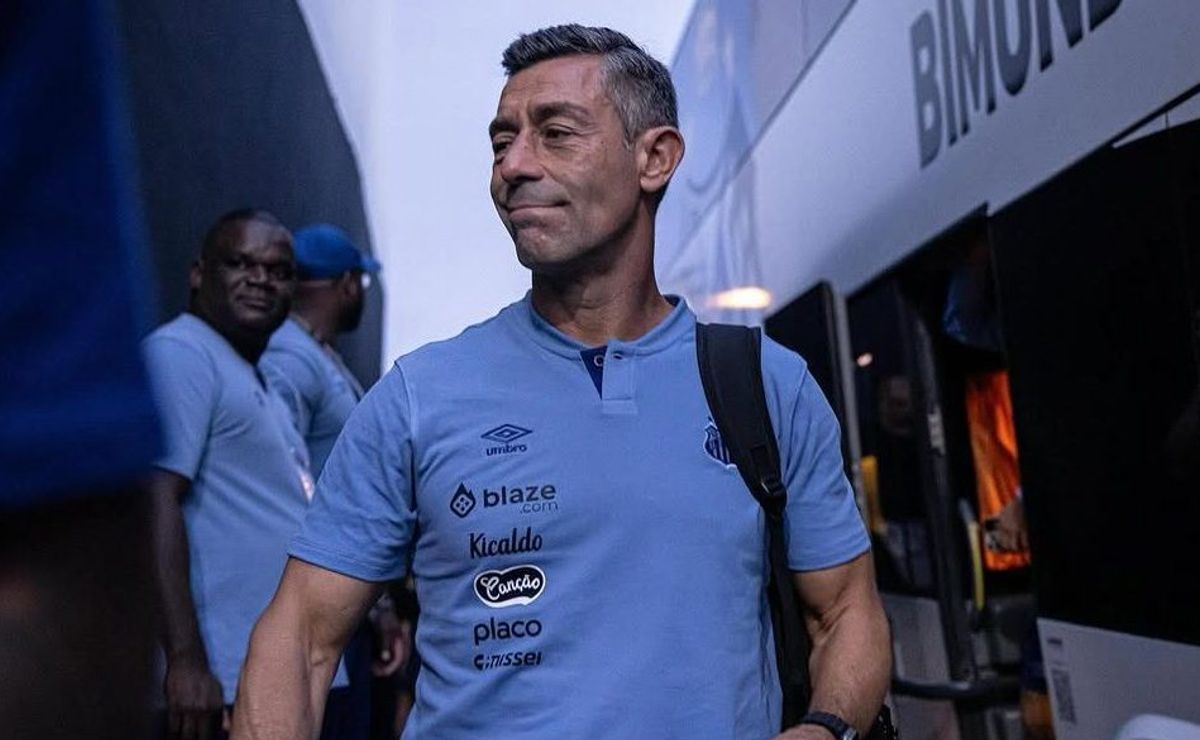 Pedro Caixinha detalha escolha por Luca Meirelles e analisa desempenho do atacante no Santos