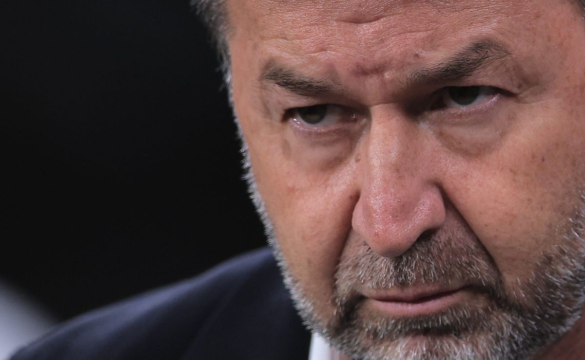 Impeachment de Augusto Melo no Corinthians tem 2 agressões confirmadas na saída do Parque São Jorge