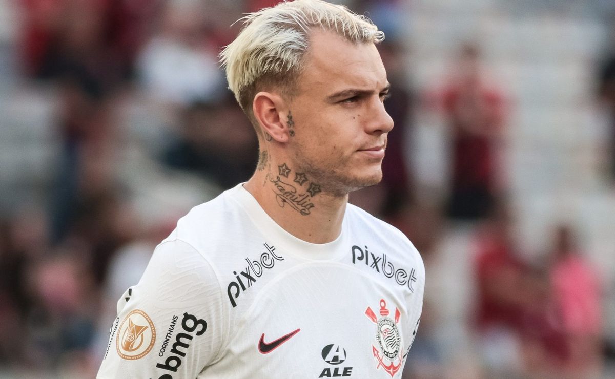 Róger Guedes será rival de Memphis Depay no Corinthians e jogará no Grêmio, diz jornalista