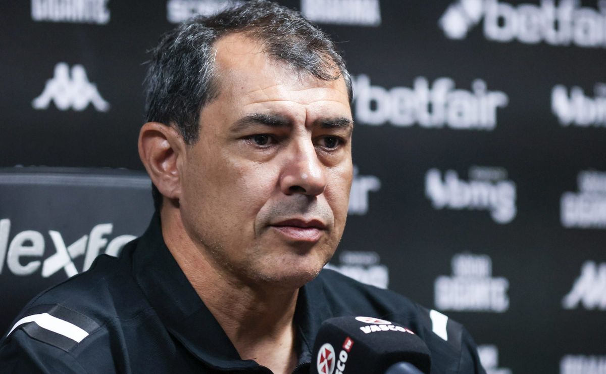 Escalação do Vasco: Carille esboça time sem Coutinho e Payet juntos e escala reforços contra Madureira