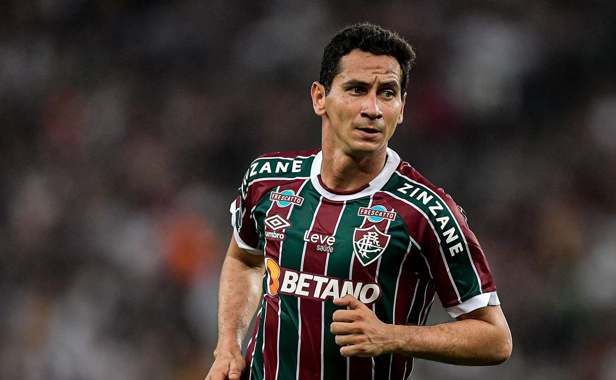Ganso pode ultrapassar lenda do Fluminense quando retornar do afastamento