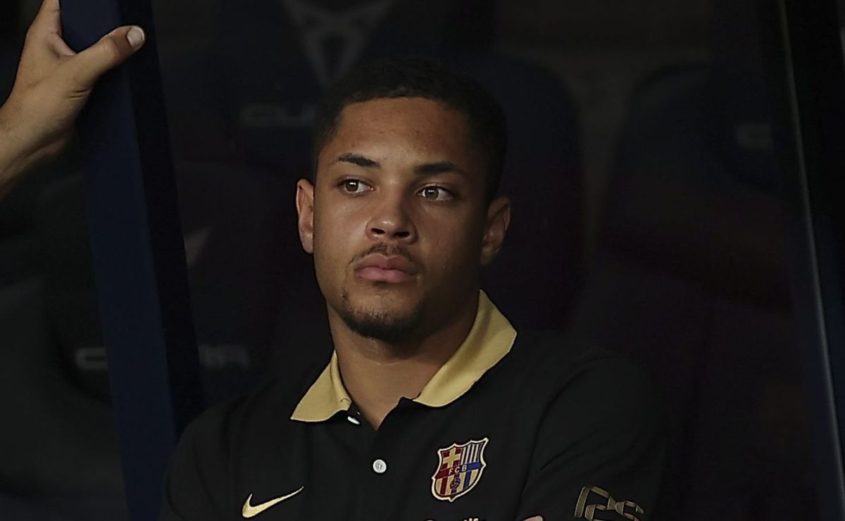 Vitor Roque no Palmeiras tem veredito de Leila Pereira e proposta de R$ 170 milhões é negada