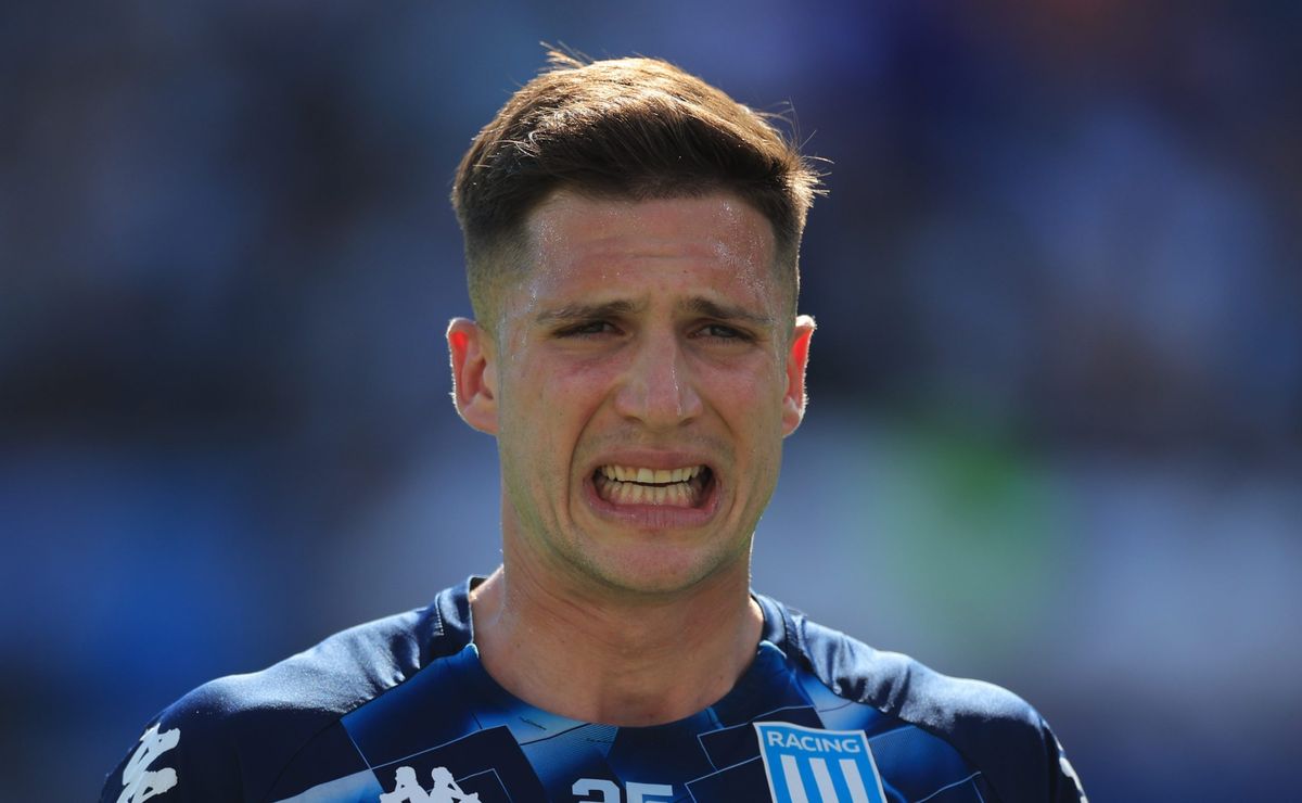 Grêmio tentou Facundo Cambeses por conta de rejeição a Tiago Volpi, mas Racing-ARG recusou