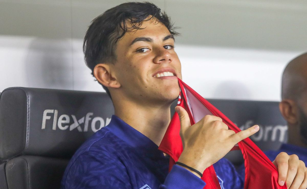 Santos tinha acordo de € 14 milhões por Claudinho e Zenit queria vantagem na compra de JP Chermont