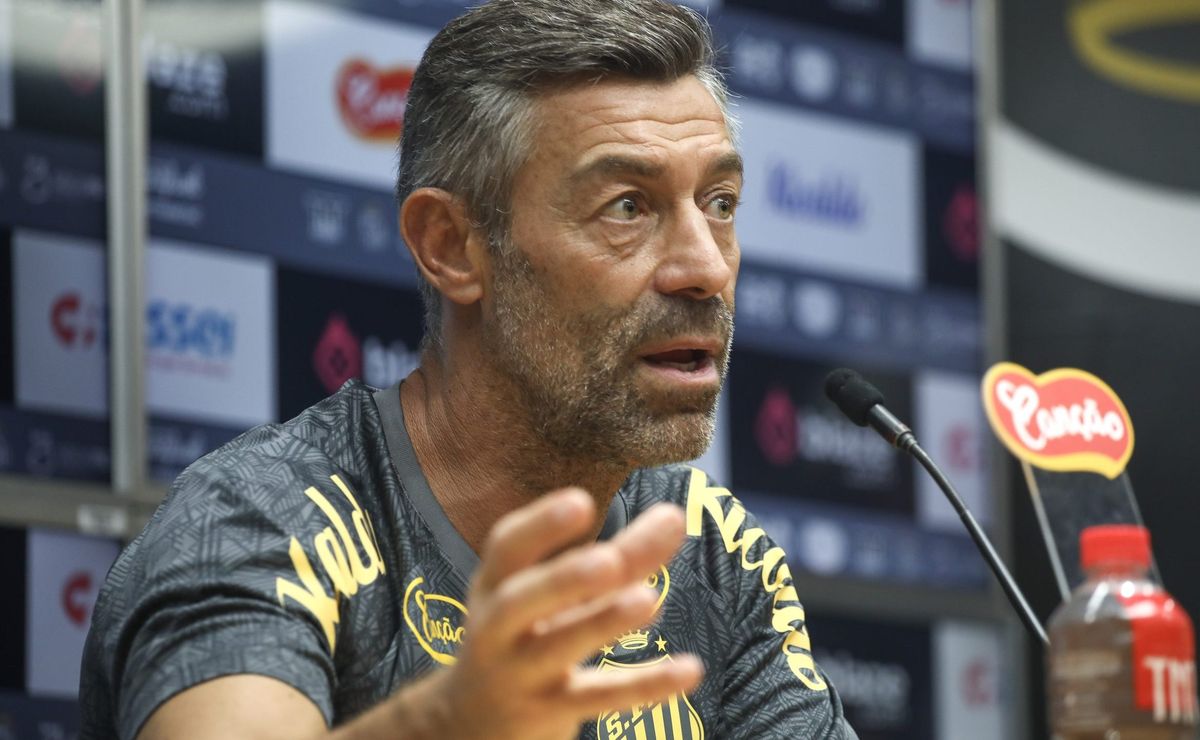 Caixinha expõe problemas no Santos e lista reforços que precisam ser contratados: “Já temos...”