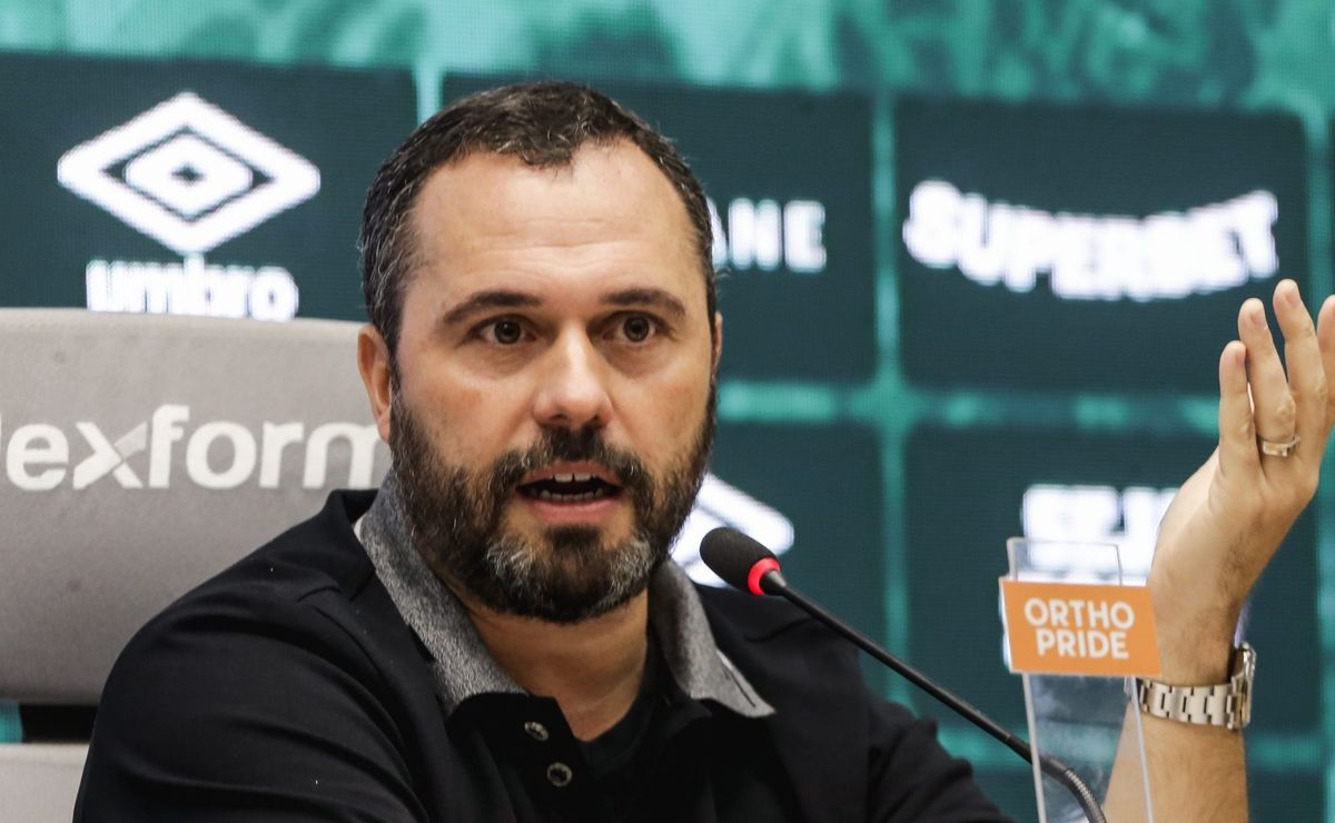 Atitude brusca de Mário Bittencourt com o elenco vem à tona antes de Portuguesa x Fluminense