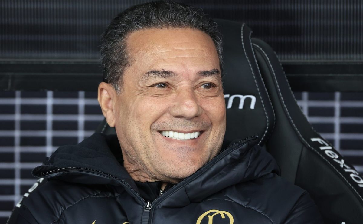 Luxemburgo enaltece Ryan no São Paulo e brinca comparando com Djalminha: “quase me matou do coração”