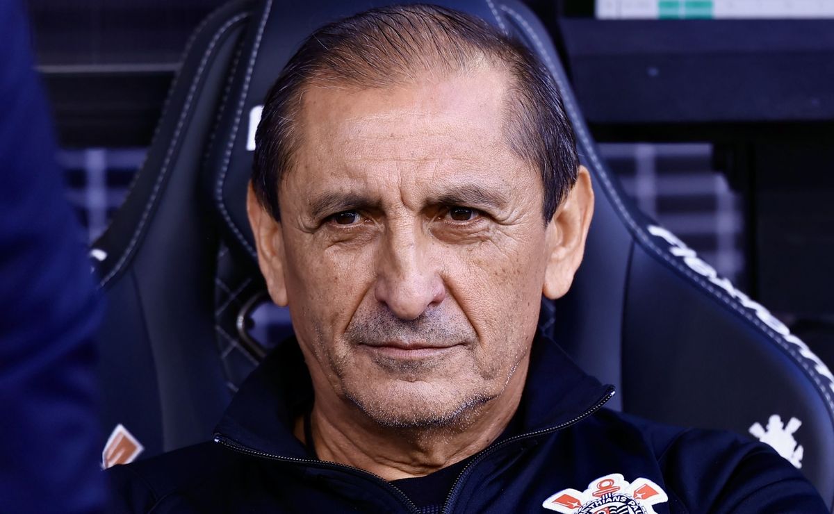 Ramón Díaz elogia atuação de João Pedro em vitória do Corinthians: “competiu bem”