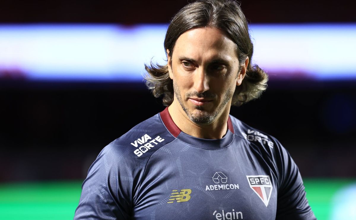 São Paulo define estratégia no Paulistão para evitar lesão dos atletas