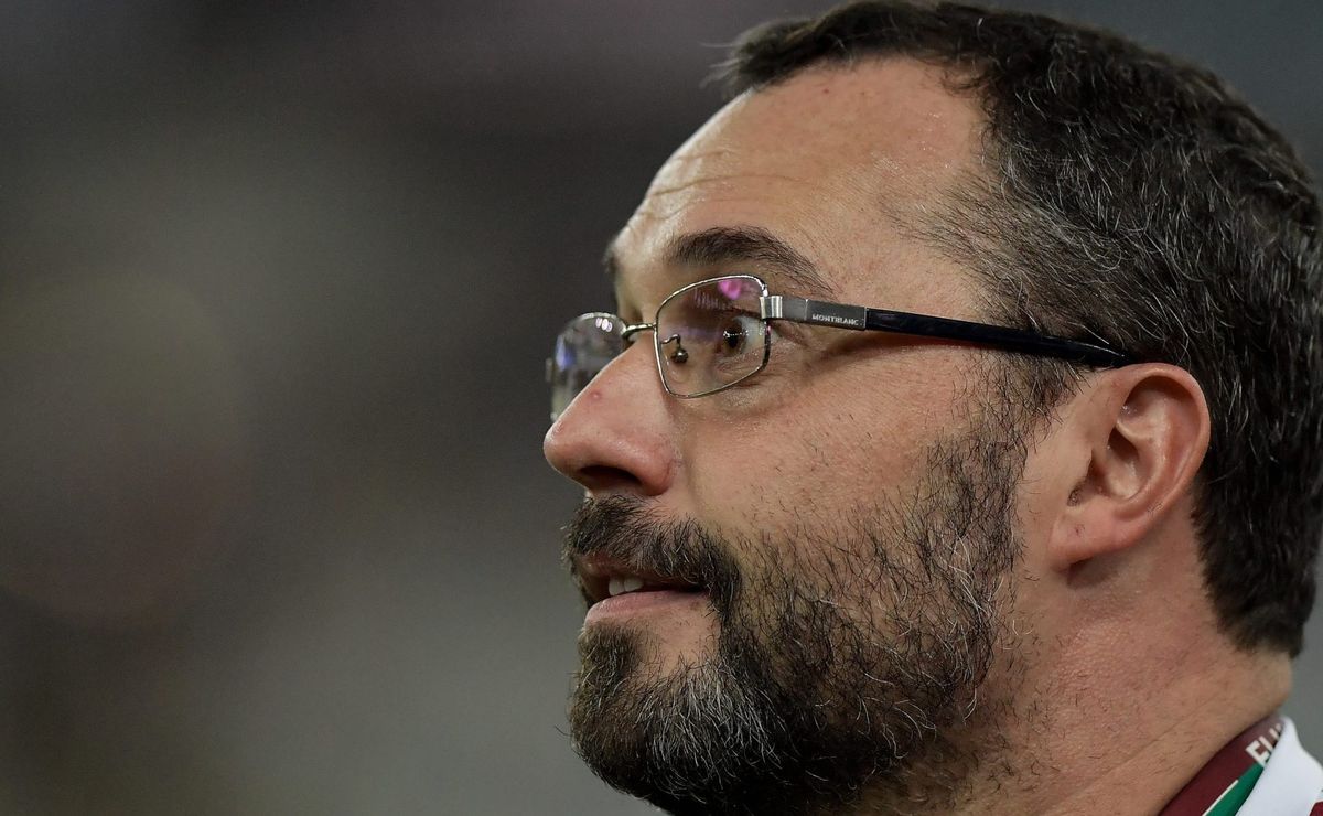 Mário Bittencourt exalta torcida do Fluminense em evento em Cariacica