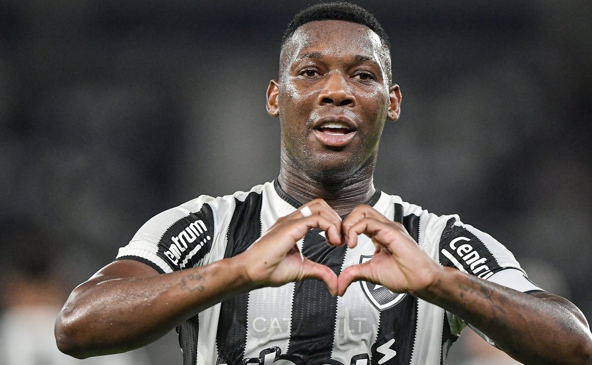 Patrick de Paula marca e Botafogo vence Bangu por 2 a 0 e se recupera no Carioca