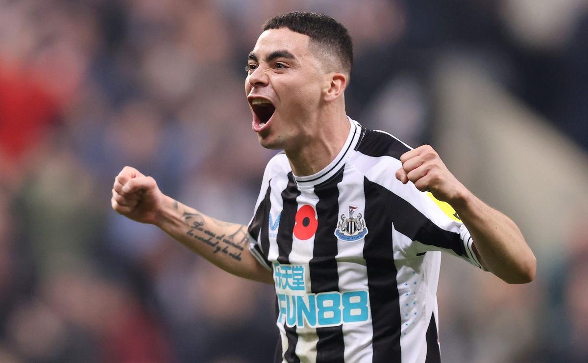 Atlético-MG fez oferta milionária para comprar o atacante Miguel Almirón, do Newcastle