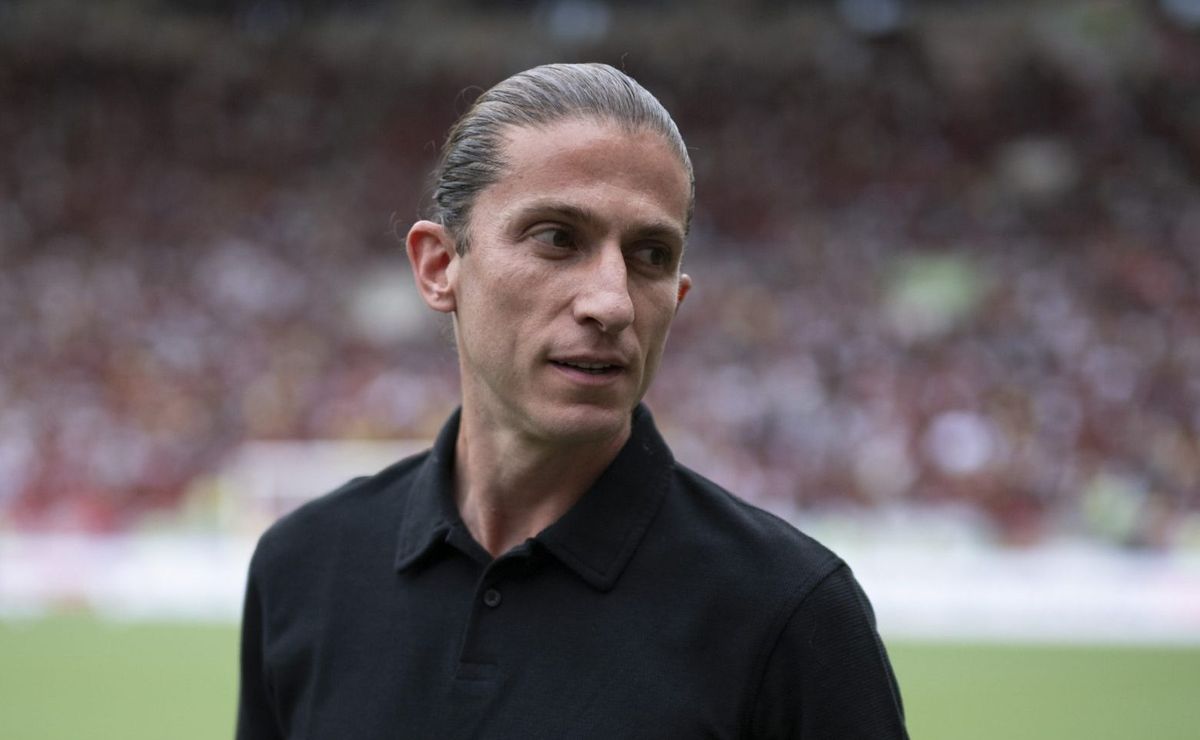 Filipe Luís muda de ideia e deve mandar embora meia-atacante Lorran, jovem que negocia com o CSKA