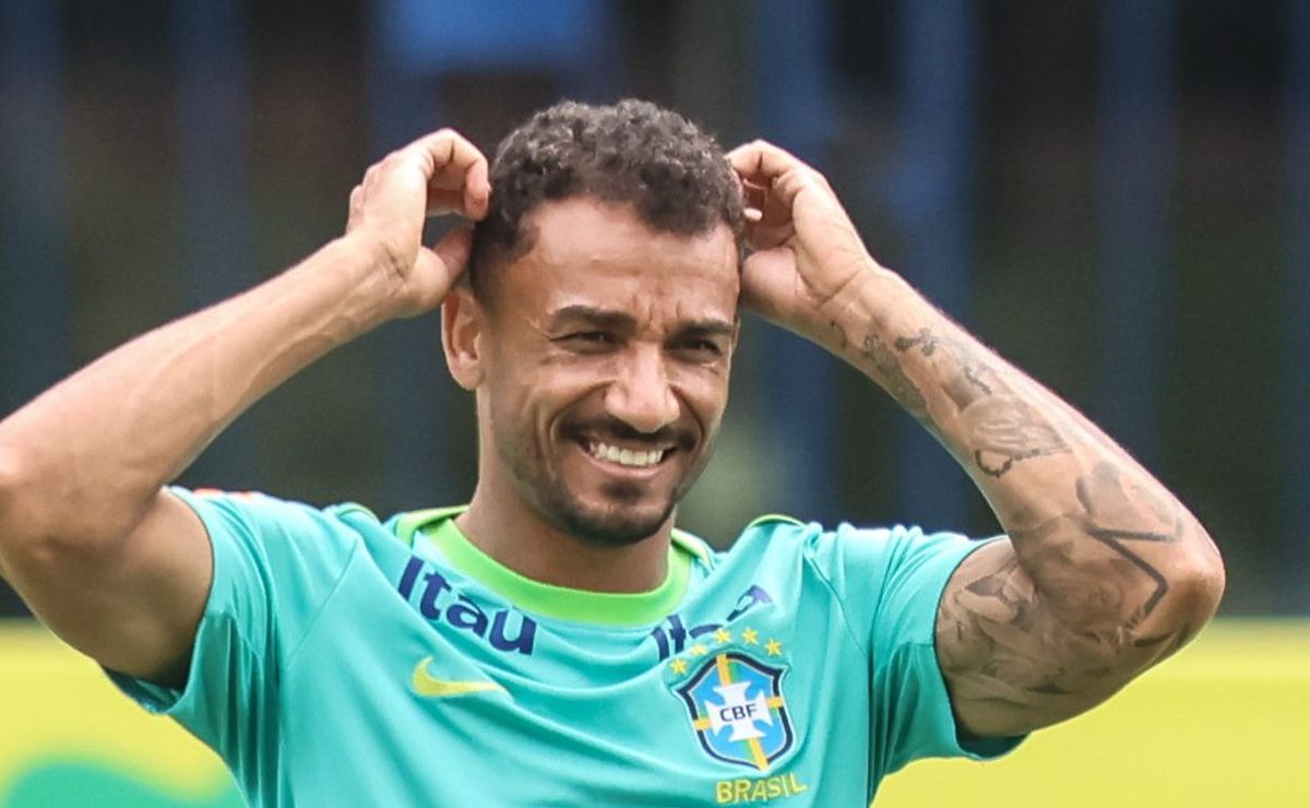 Danilo chega ao Rio de Janeiro e Flamengo define mais duas contratações que deseja anunciar