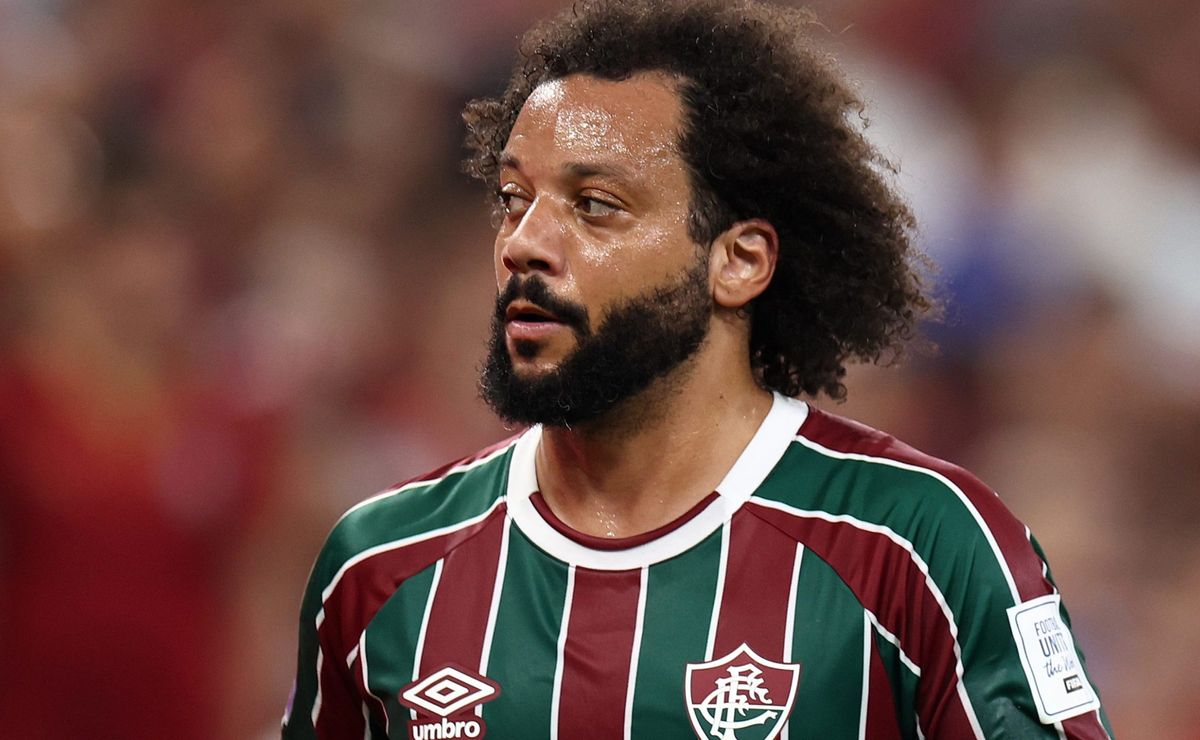 Marcelo e +2 são descartados no Grêmio e Quinteros ainda quer um novo lateral
