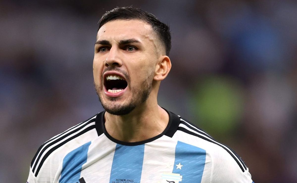 Leandro Paredes recebe oferta do Santos para se juntar a Neymar e meio-campista recusa