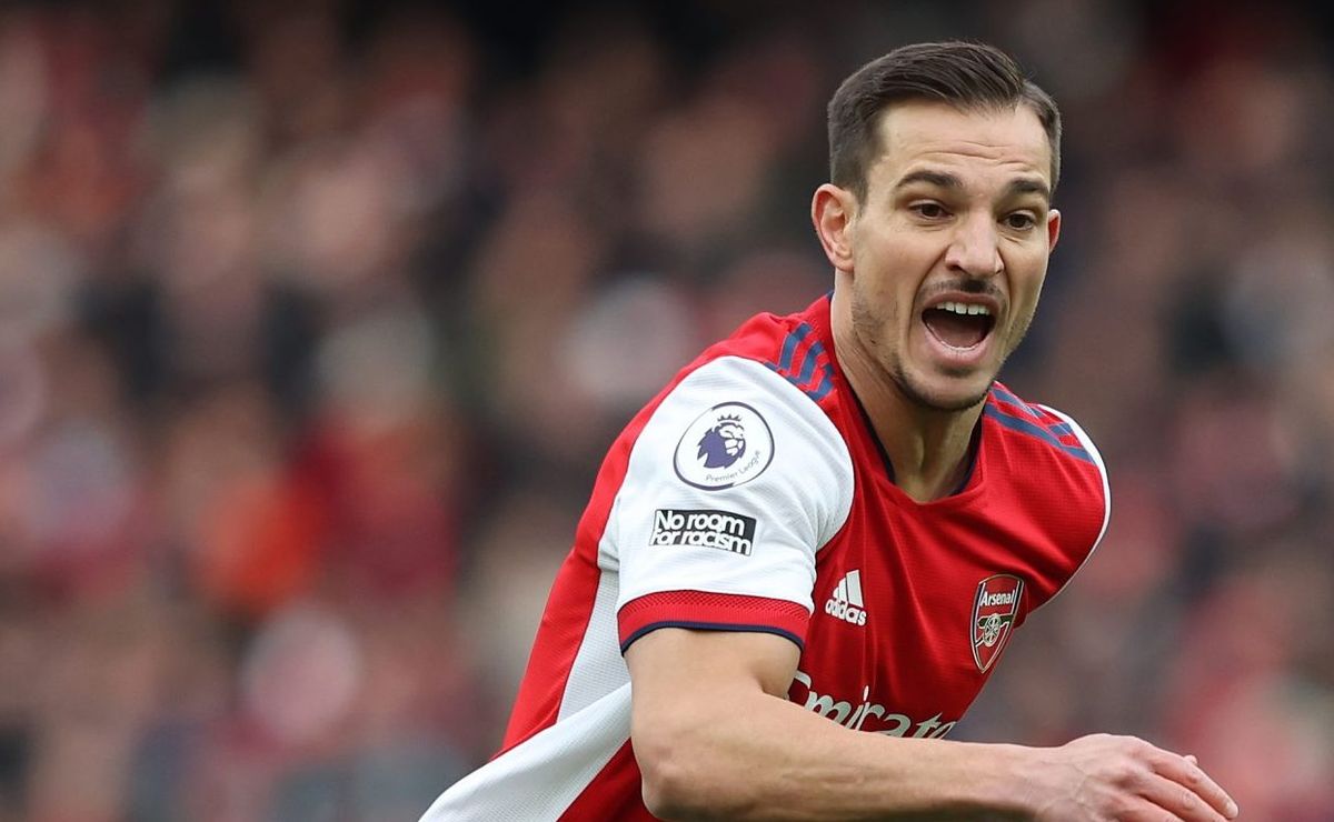 São Paulo contrata Cédric Soares por três meses e desejo do lateral é conhecido nos bastidores