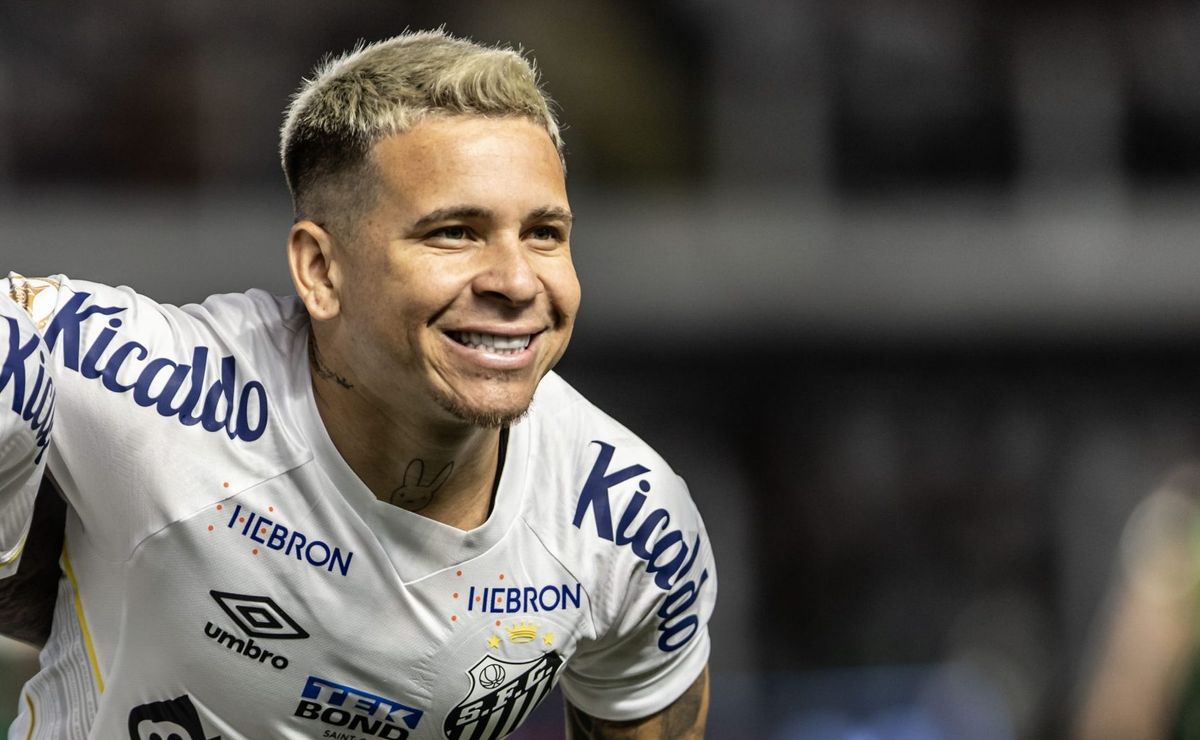 Soteldo toma decisão para 2025 após conversa com Pedro Caixinha e descarta jogar no Atlético-MG