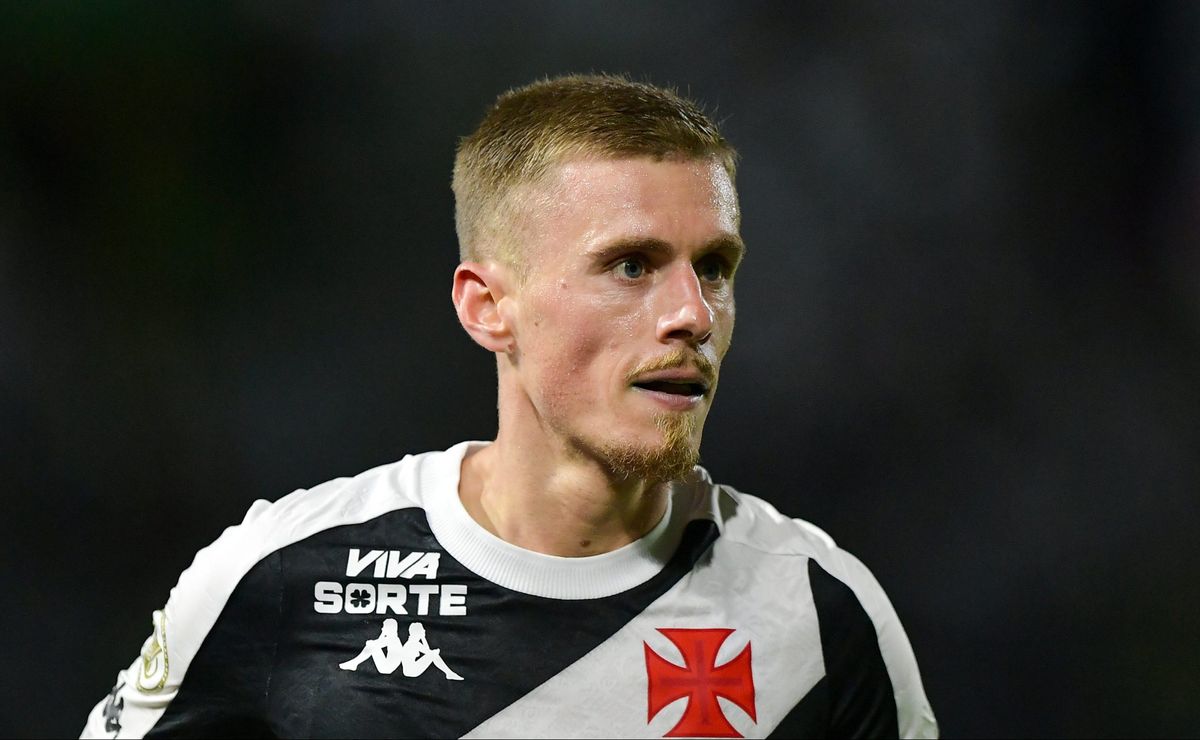 Maxime Domínguez destaca futebol brasileiro e atuar com Payet no Vasco: “Vivendo o sonho de criança”