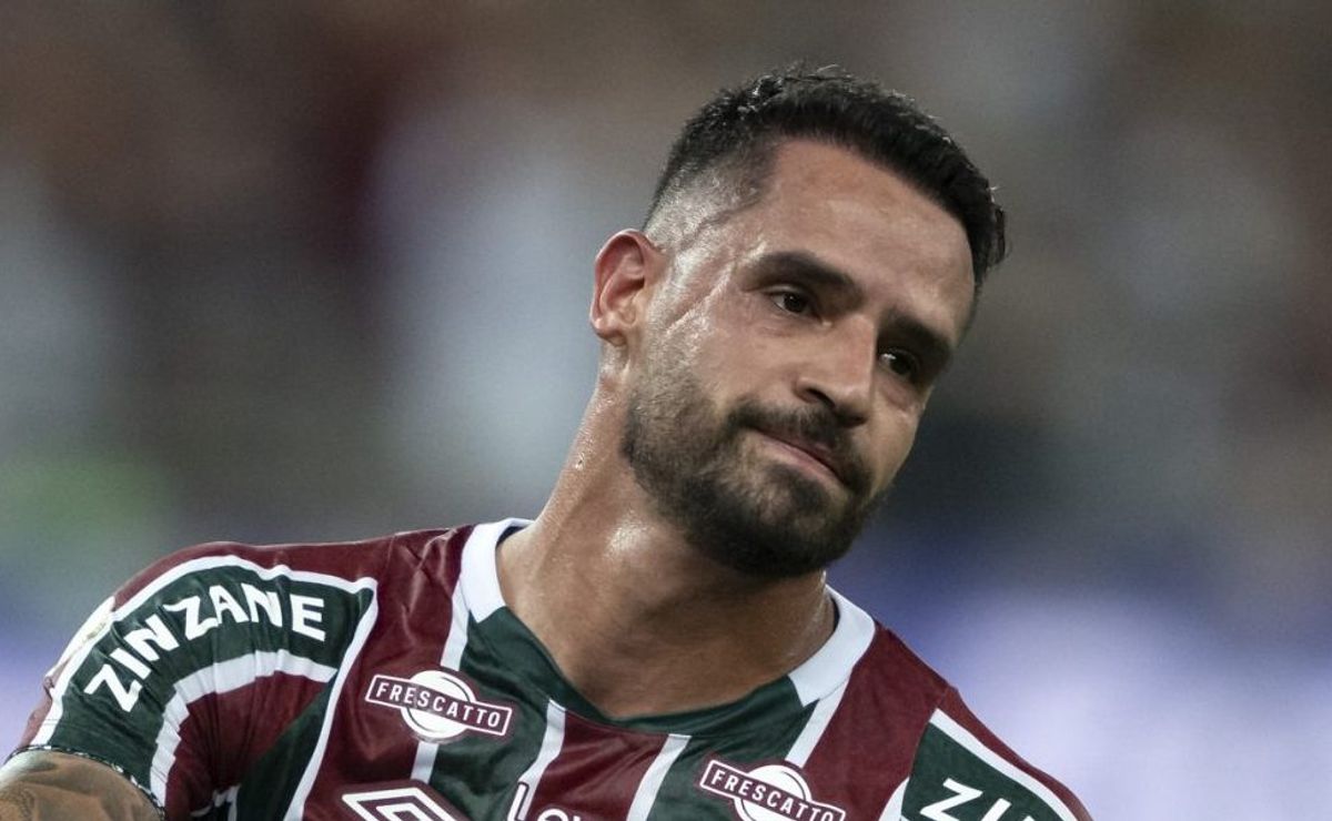 Renato Augusto, ex-Corinthians, sofre lesão no Fluminense e situação médica é exposta
