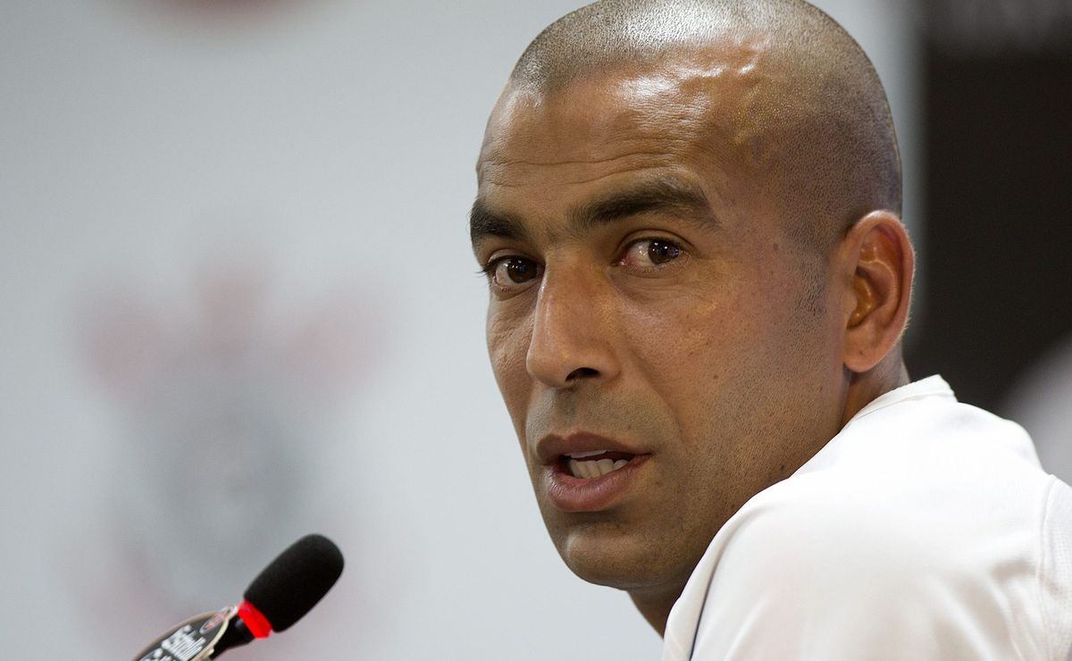 Emerson Sheik, ex-Corinthians fala sobre a derrota em clássico contra o São Paulo