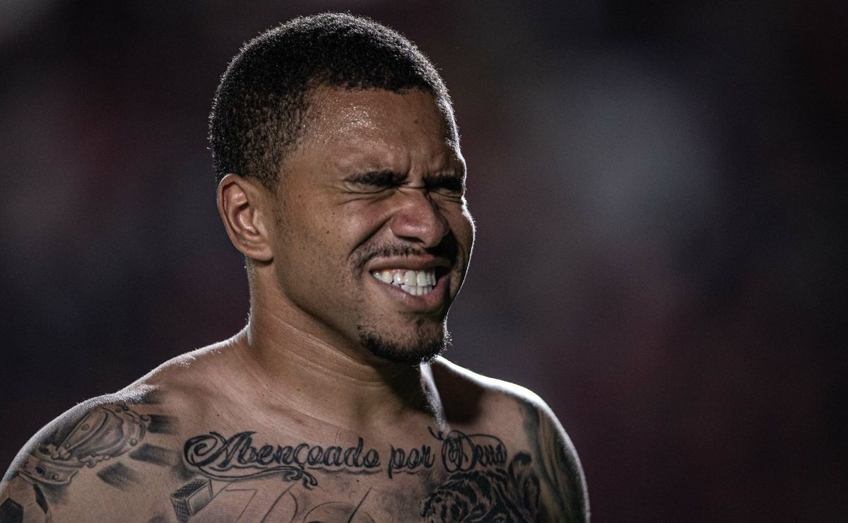 Presidente do Vitória alfineta o Grêmio em negociação com por Lucas Esteves: “Agradecer