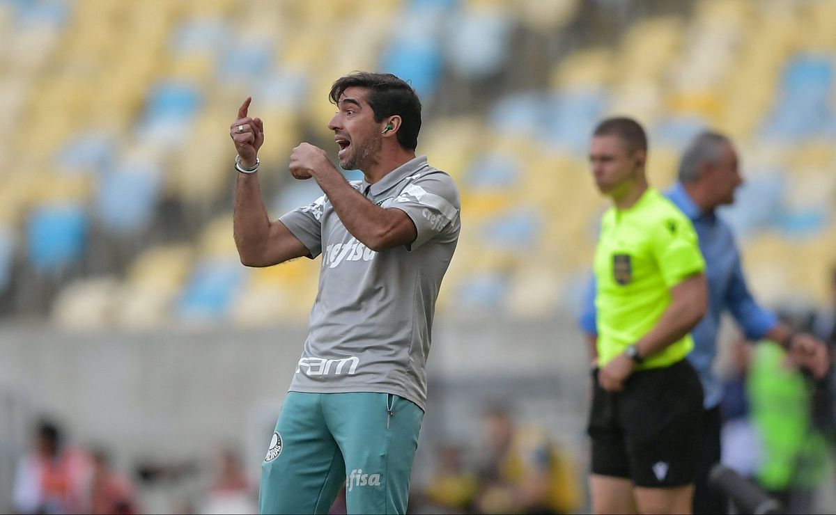 Abel Ferreira causa polêmica após empate do Palmeiras e ‘alfineta’ Jürgen Klopp: “Ganhou menos títulos”