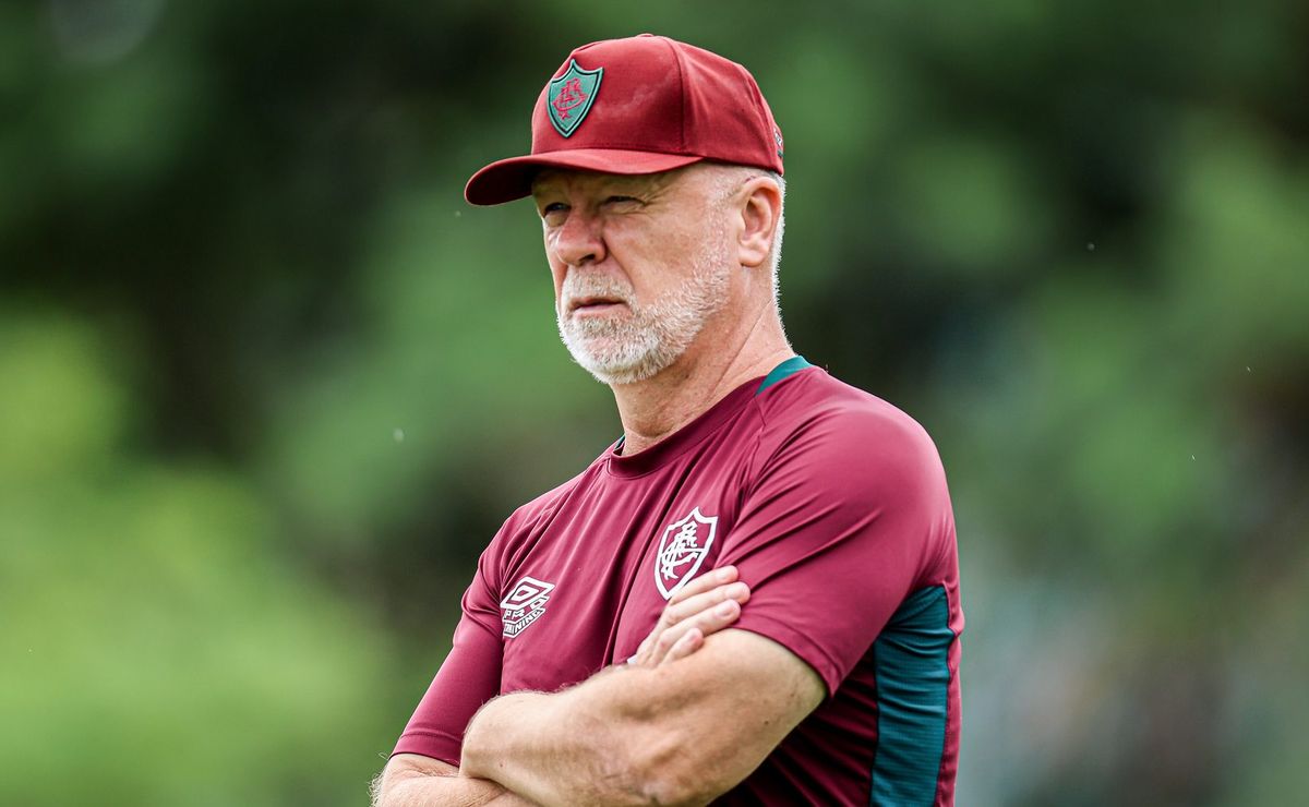 Mano Menezes pode superar problema no Fluminense com escalação de inédito trio contra o Botafogo