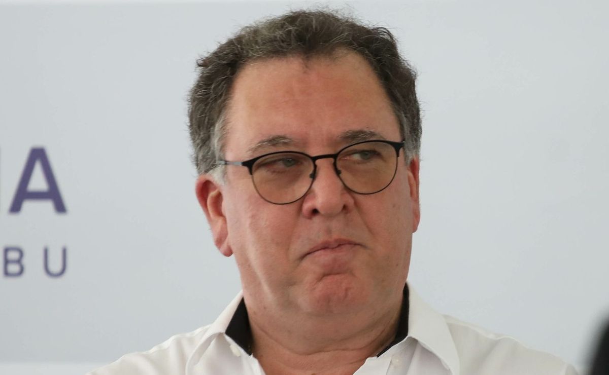 Santos recebe oferta oficial do Vitória e Marcelo Teixeira pode liberar Lucas Braga