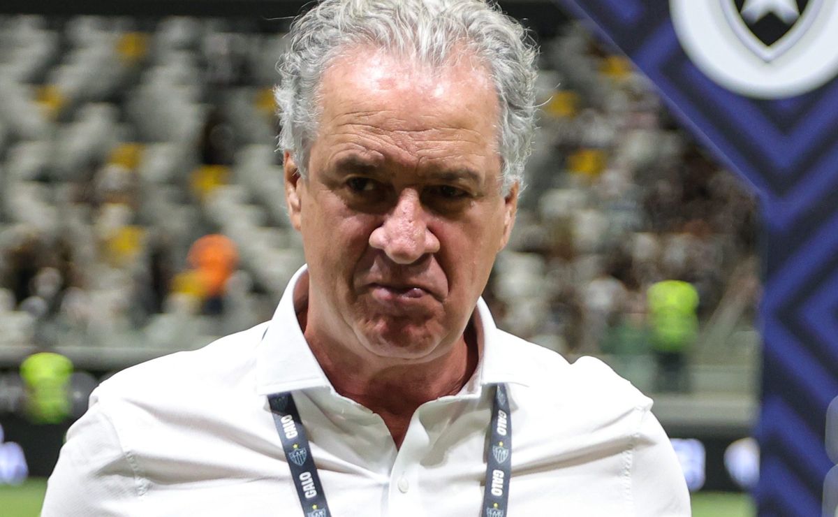 Sérgio Coelho é informado que Atlético-MG conseguiu liberação para incidente na Copa do Brasil