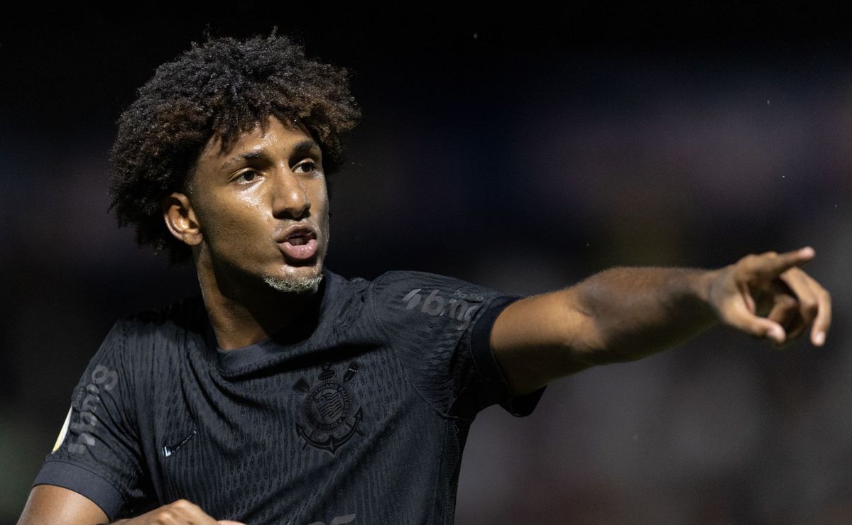 Talles se candidata à artilharia do Corinthians no ano após ‘seca’ dos companheiros
