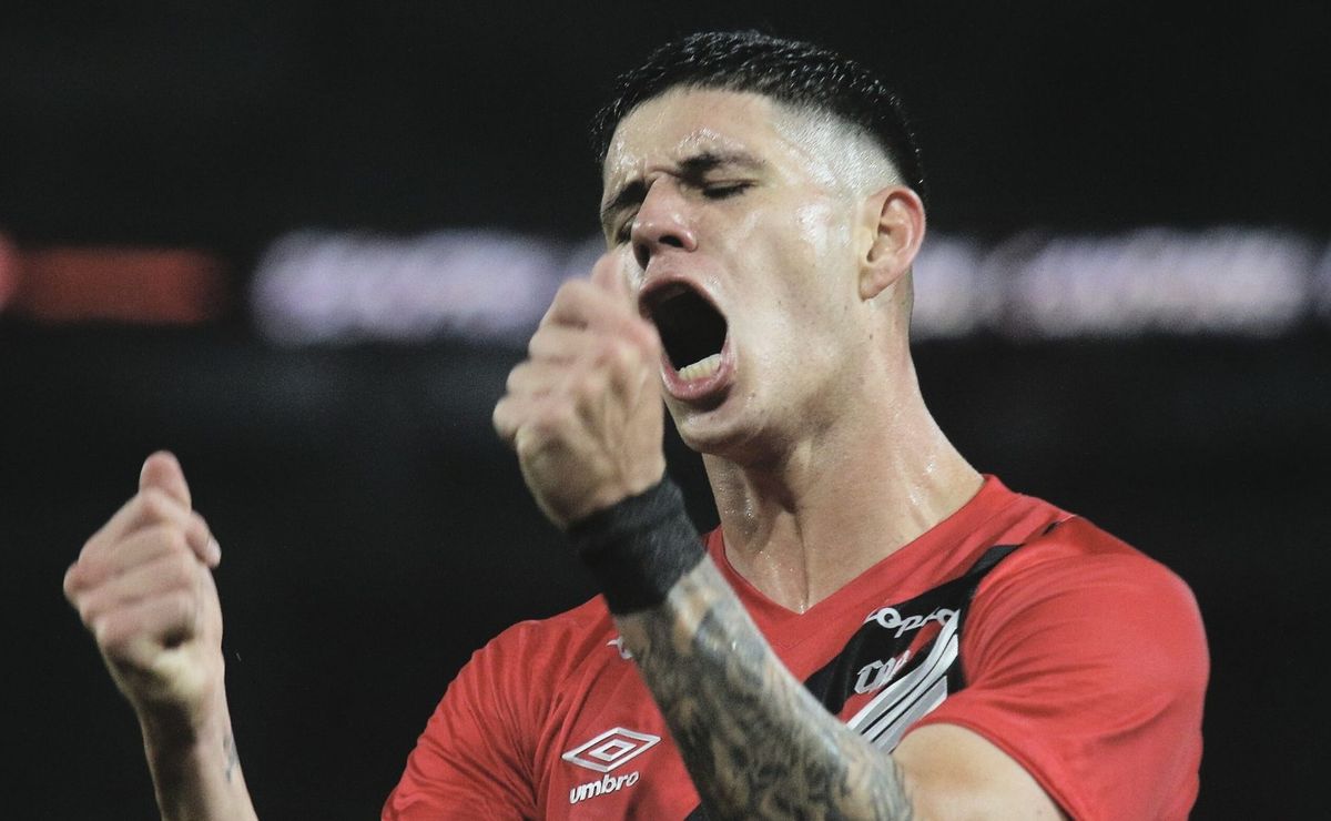 Bruno Zapelli como novo reforço do Atlético-MG em 2025 é descartado após demissão de Gabriel Milito